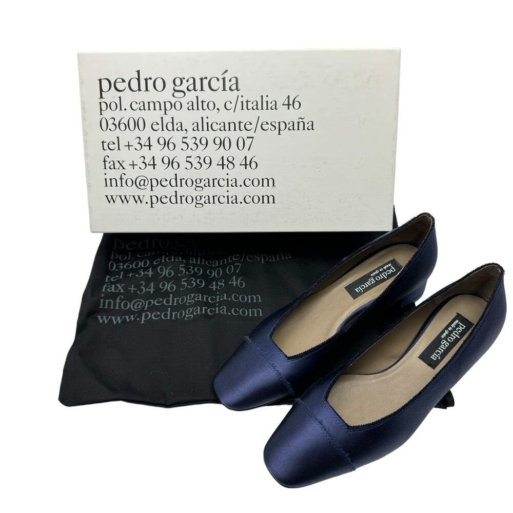Pedro Garcia Eladia NEW Navy Silk Satin Low Block Heel Slip On Pump $550 - Picture 11 of 14